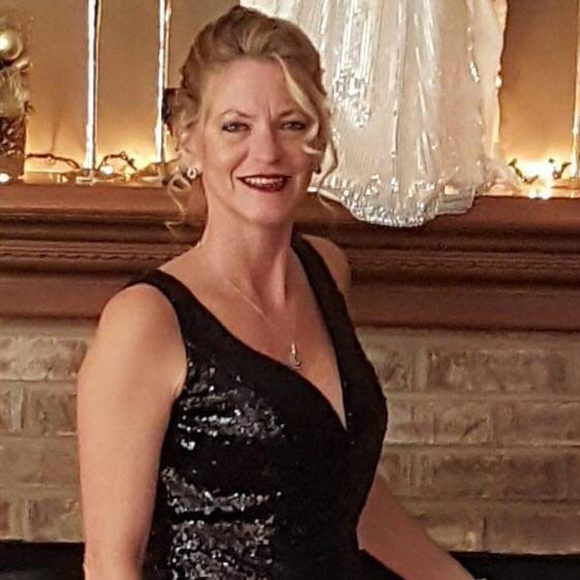 Meet your Posher, Robin - Picture 1 of 1